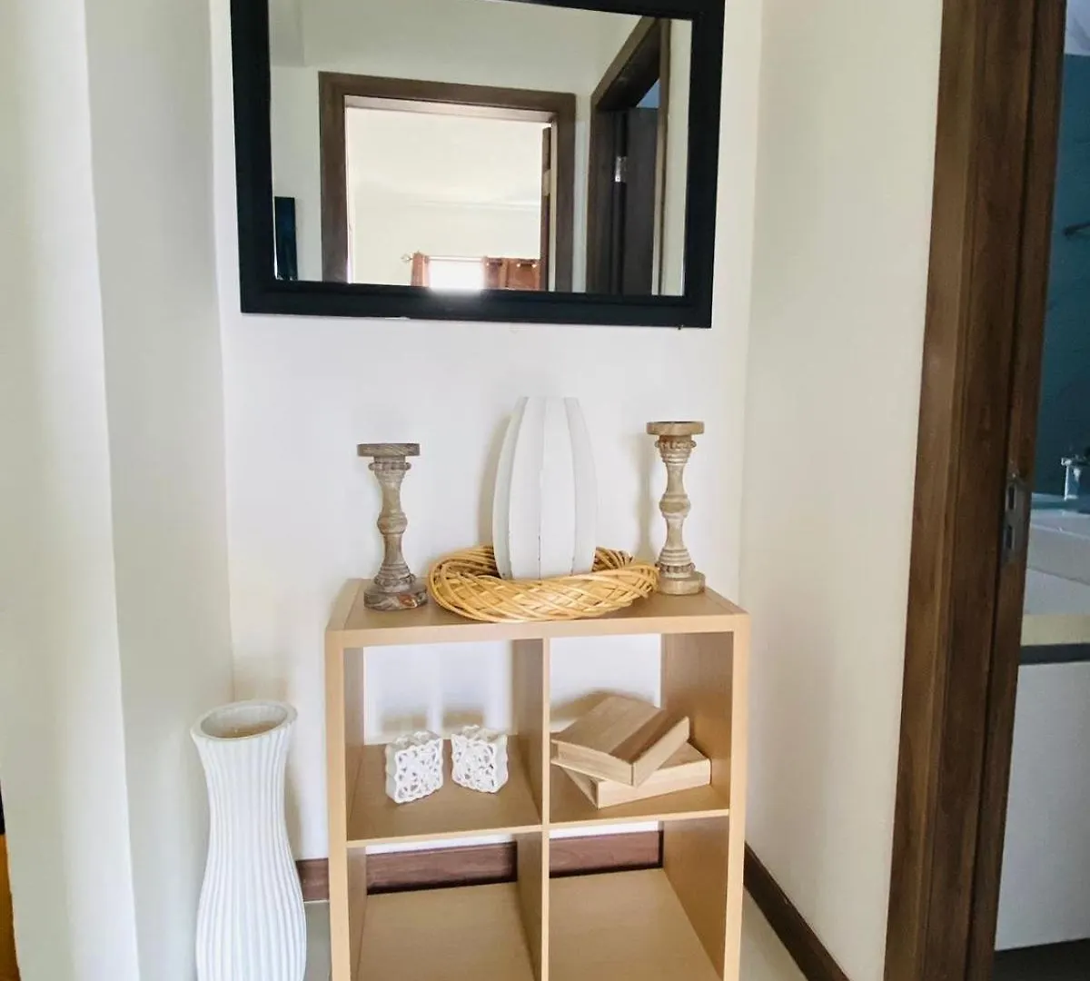 Metcalfe Two Bedroom Suite Kingston 0*,  Jamaika